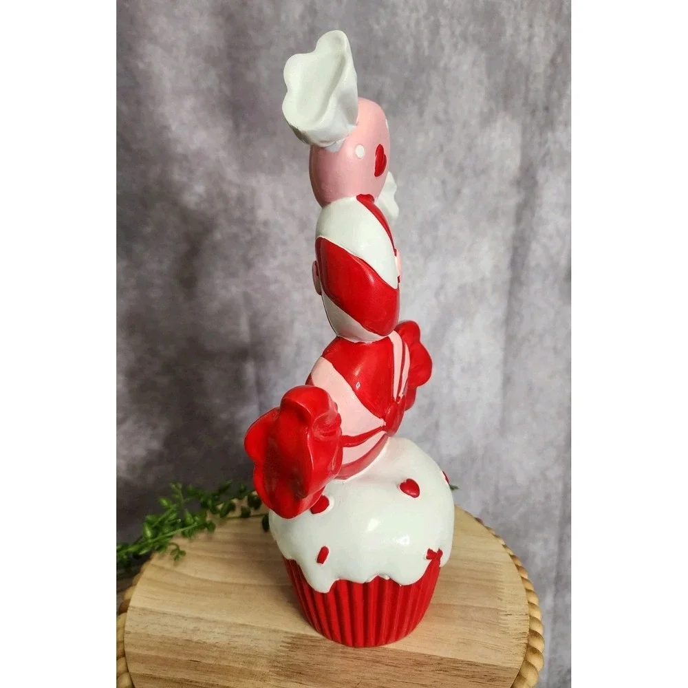 Christmas Cupcake Candy Stack Tabletop Figurine Hearts Candies Resin 12